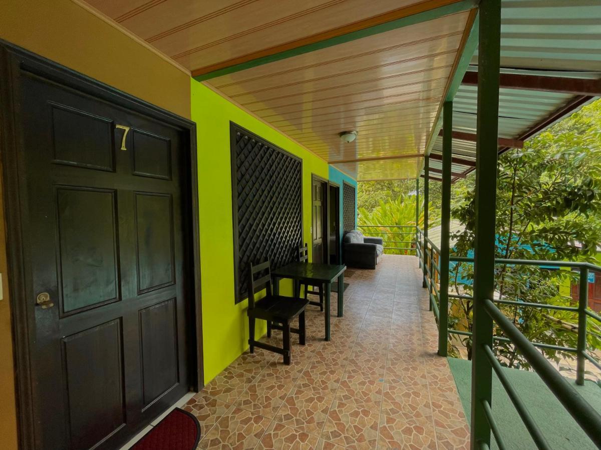 Los Amigos Jungle Hotel 托尔图格罗 外观 照片