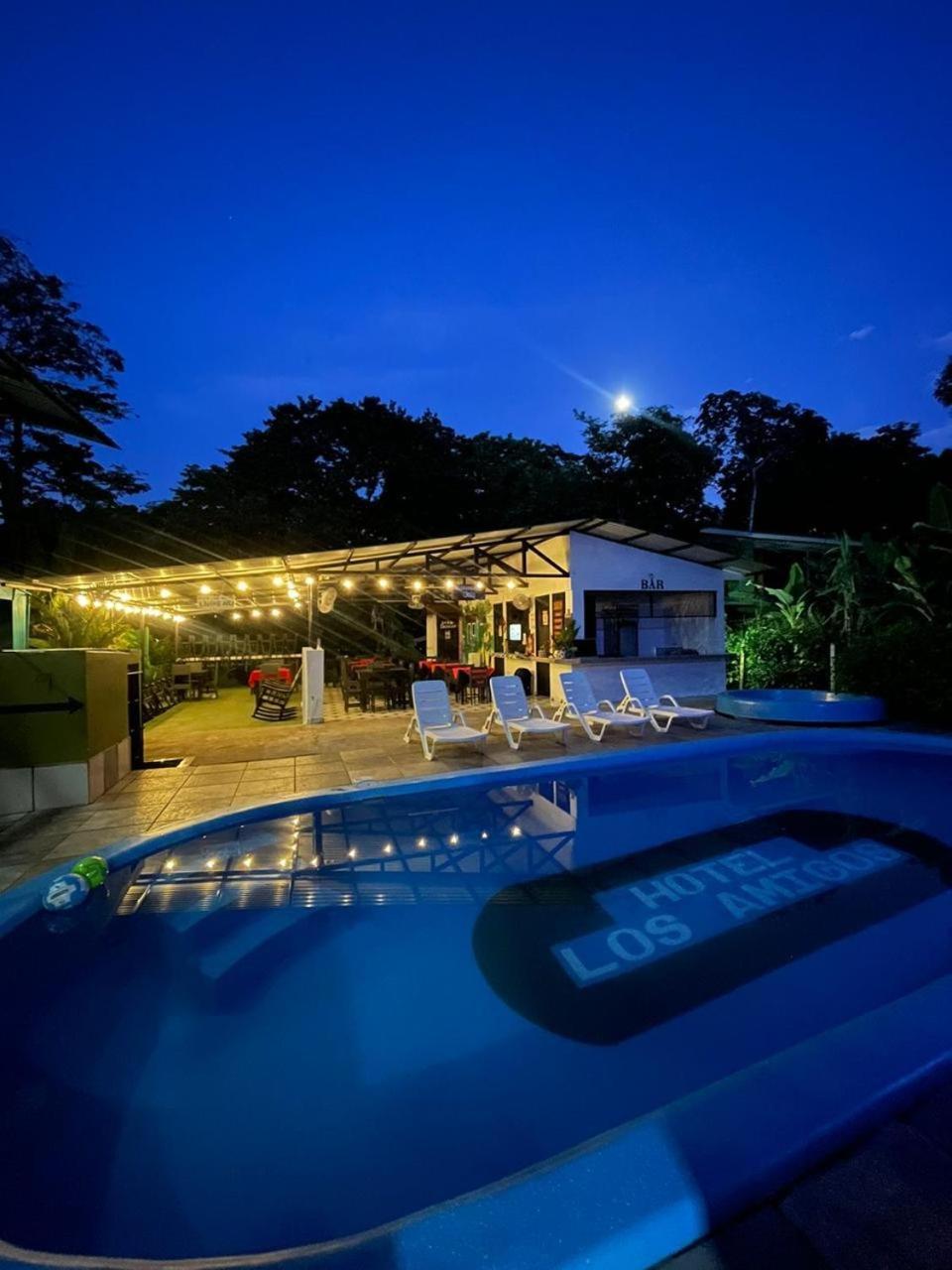 Los Amigos Jungle Hotel 托尔图格罗 外观 照片